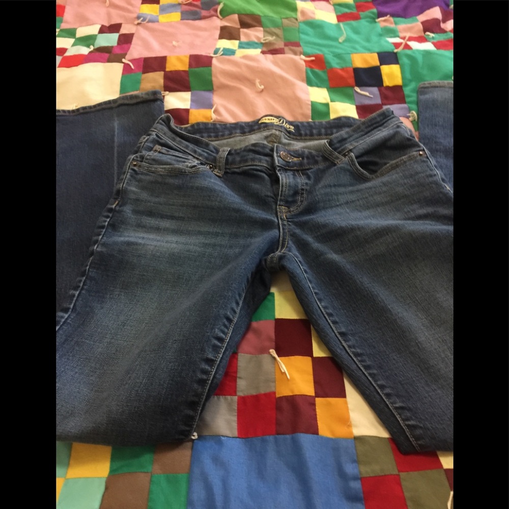 Old Navy The Diva Women’s Jeans Size 2R Standard